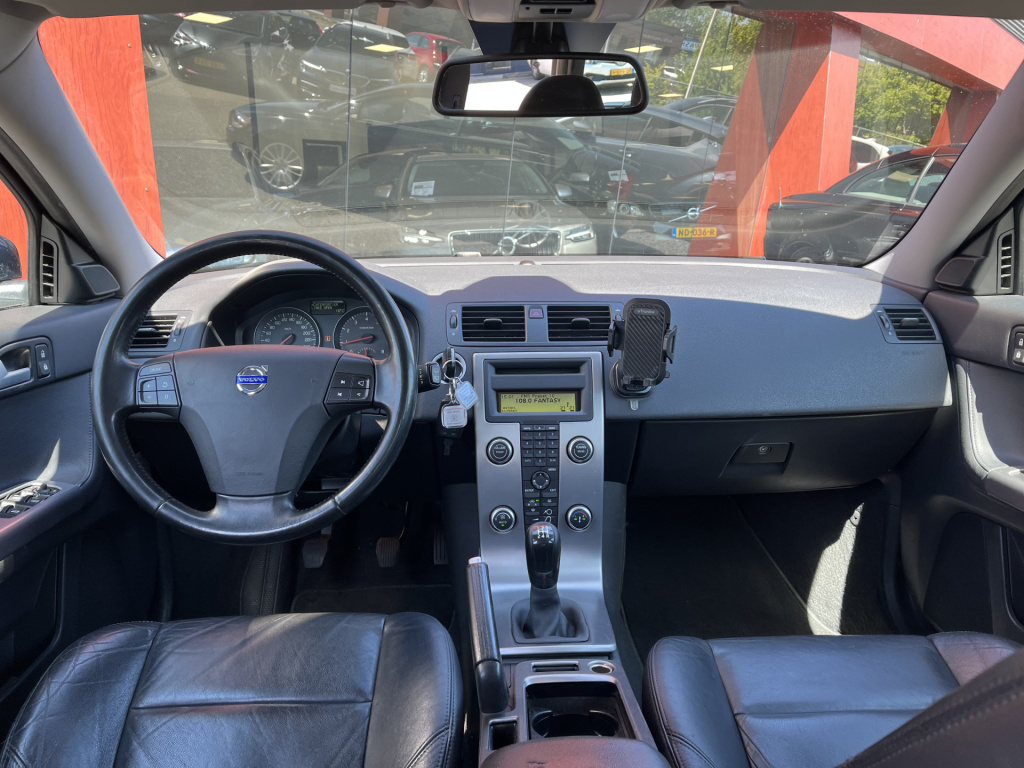 Volvo V50