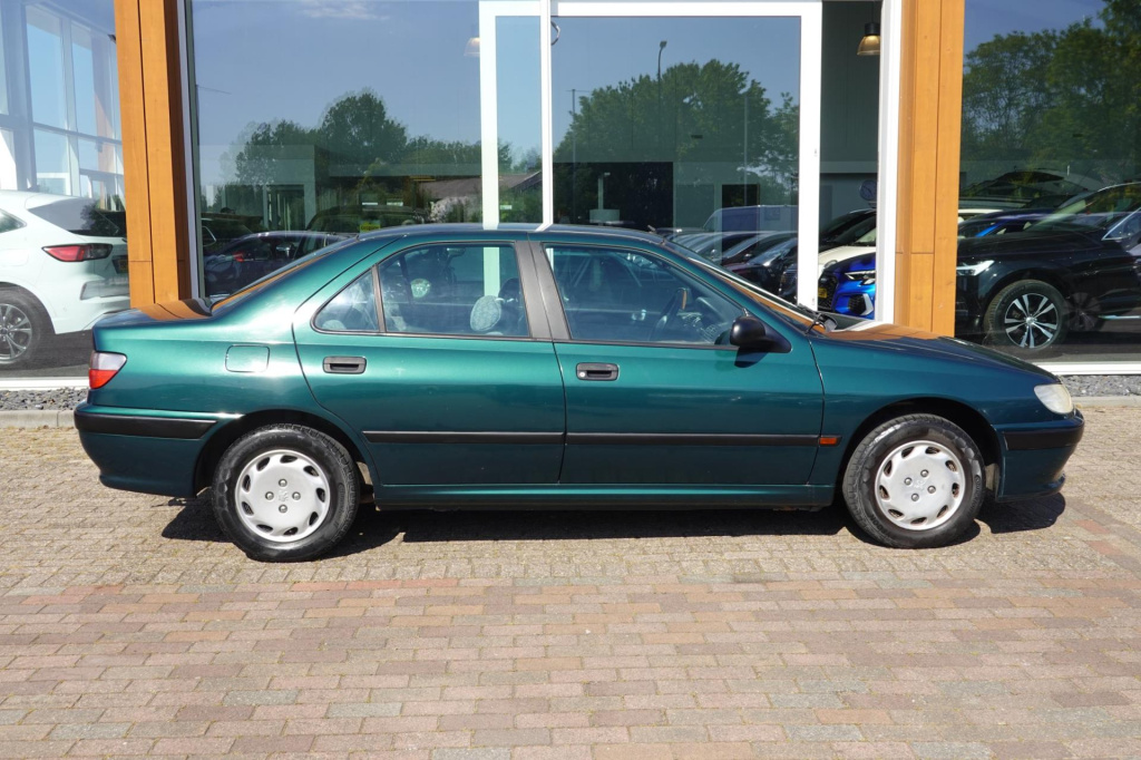 Peugeot 406