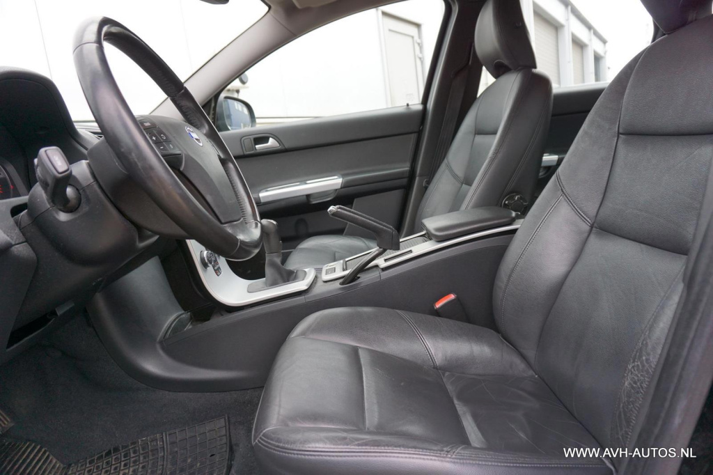 Volvo V50