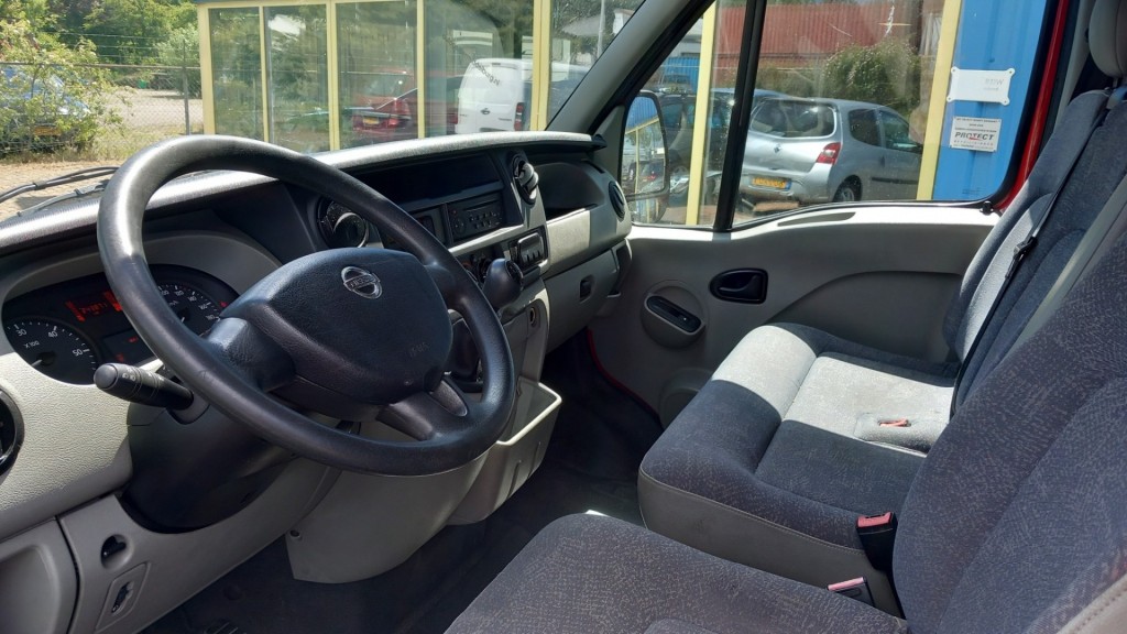 Nissan Interstar