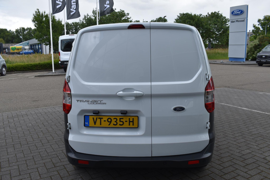 Ford Transit Courier