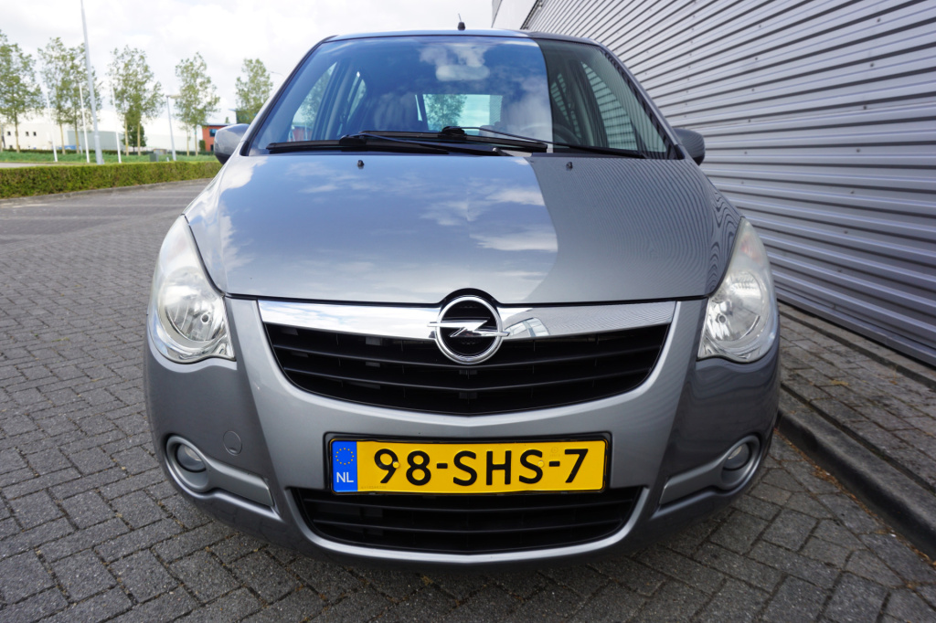Opel Agila