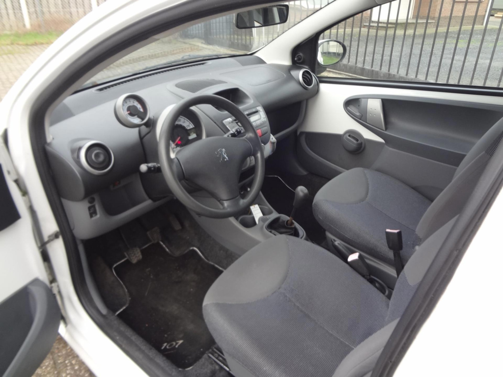 Peugeot 107