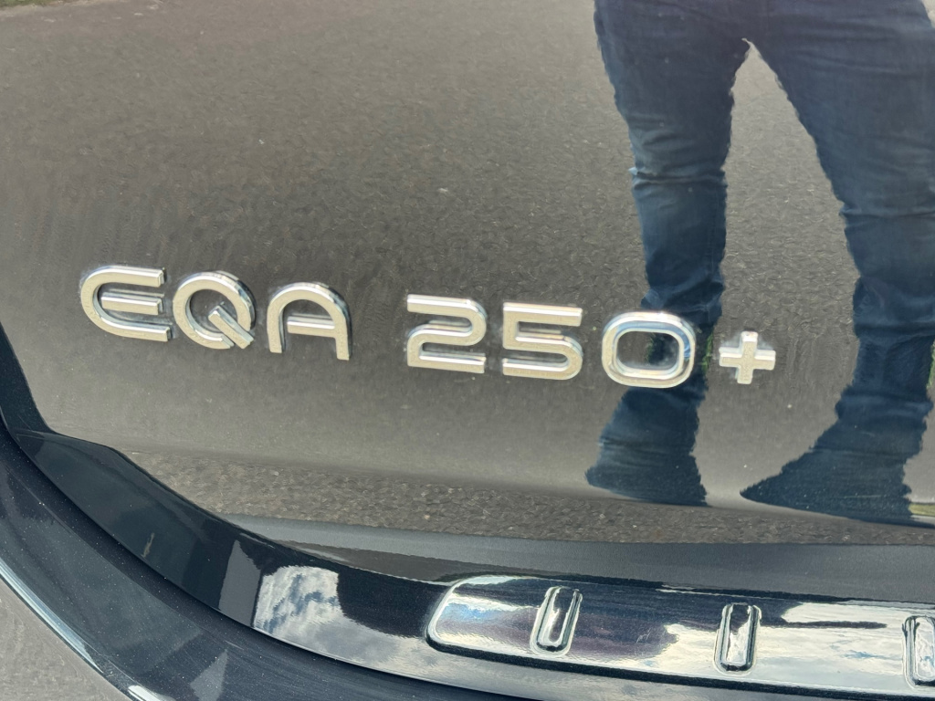 Mercedes-Benz Eqa