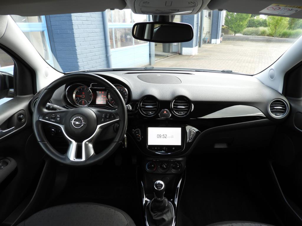 Opel Adam