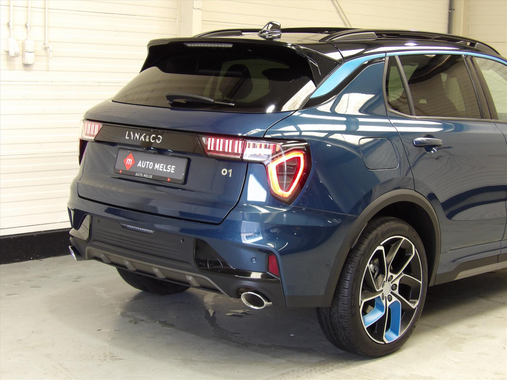 Lynk & Co 01