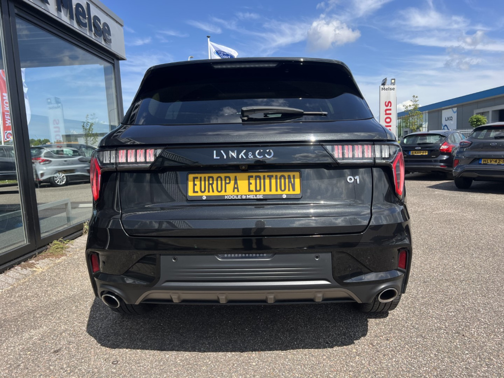 Lynk & Co 01