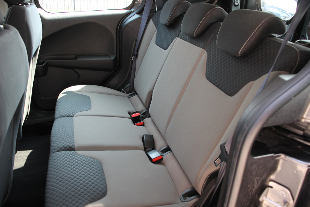 Ford Tourneo