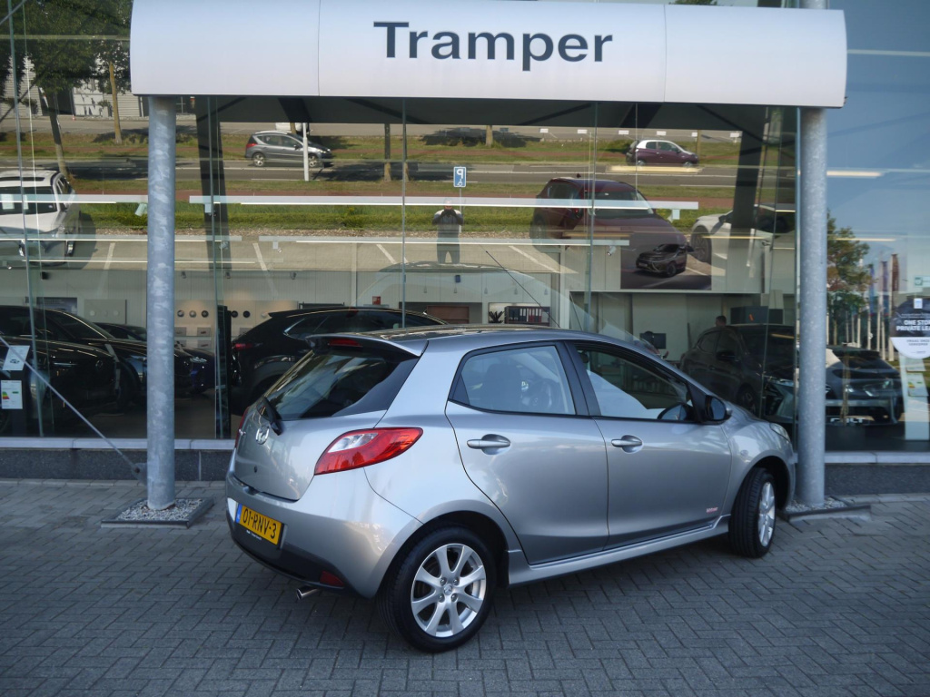 Mazda 2