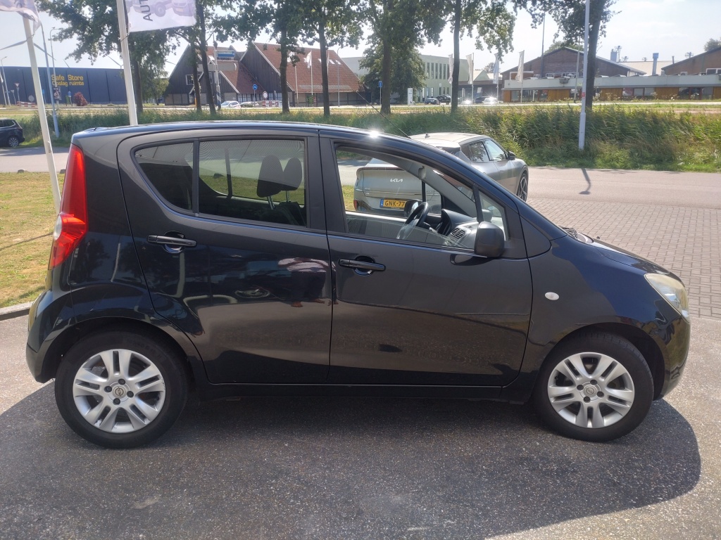 Opel Agila