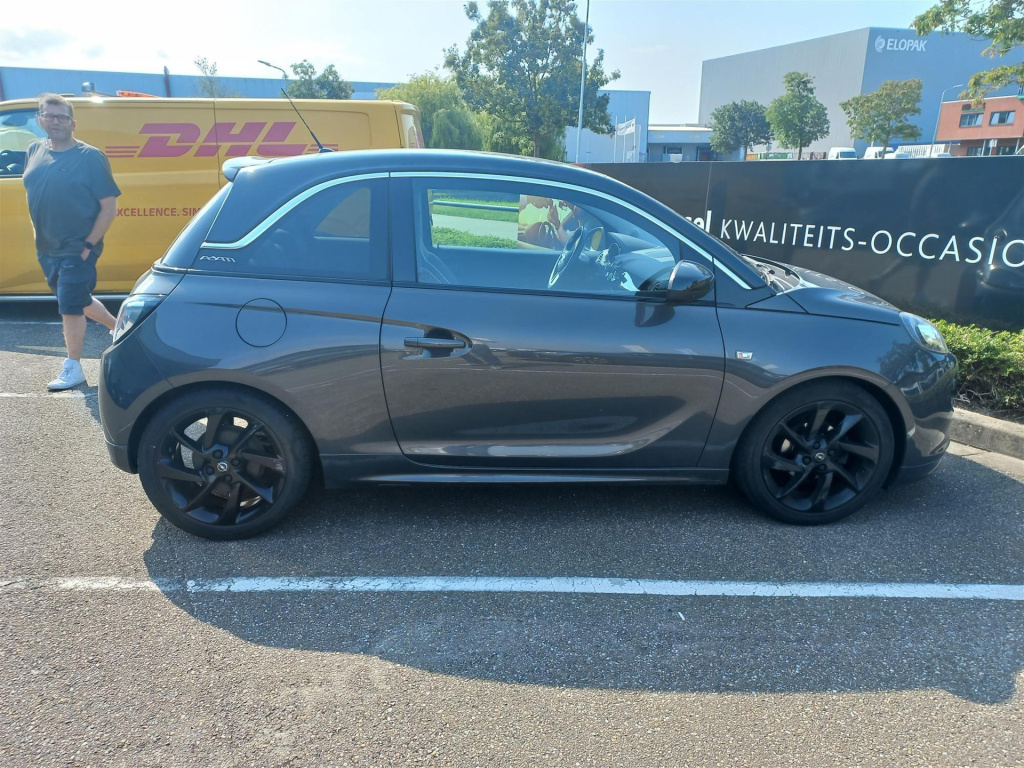Opel Adam