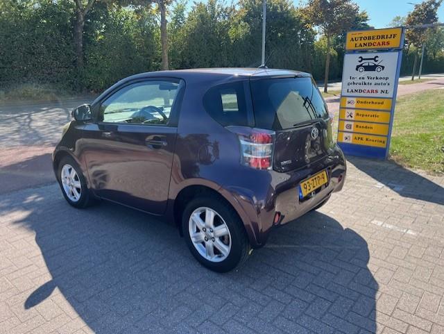 Toyota Iq