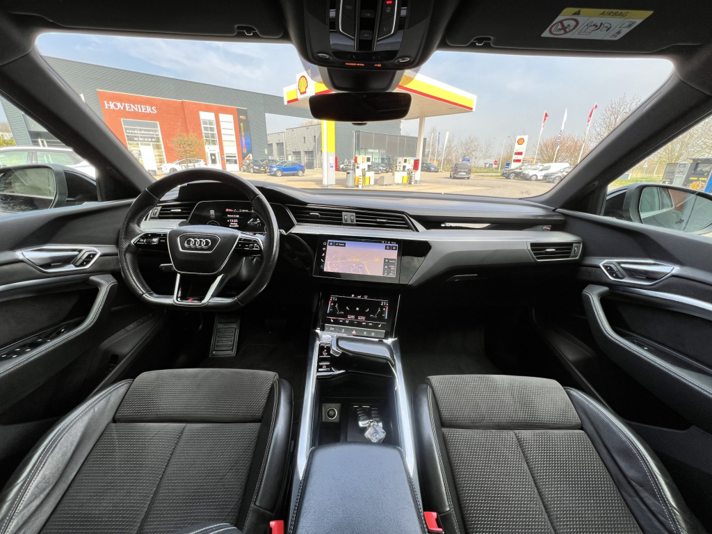 Audi E-tron