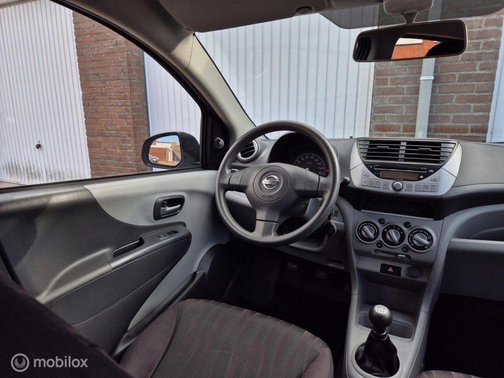 Nissan Pixo