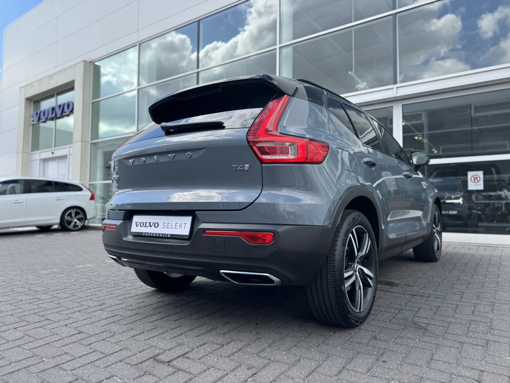 Volvo XC40
