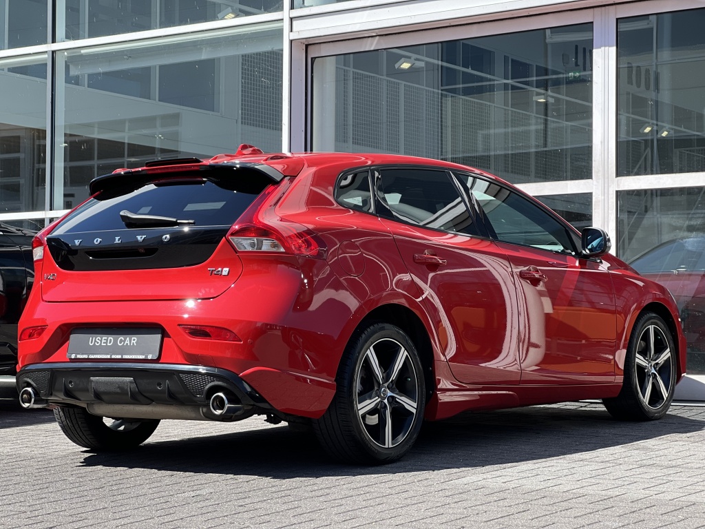 Volvo V40