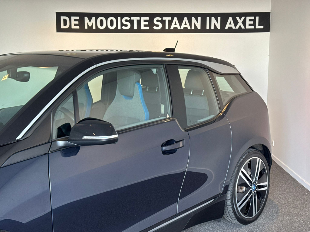BMW I3