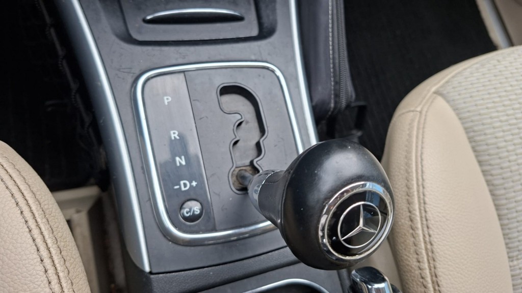 Mercedes-Benz Onbekend