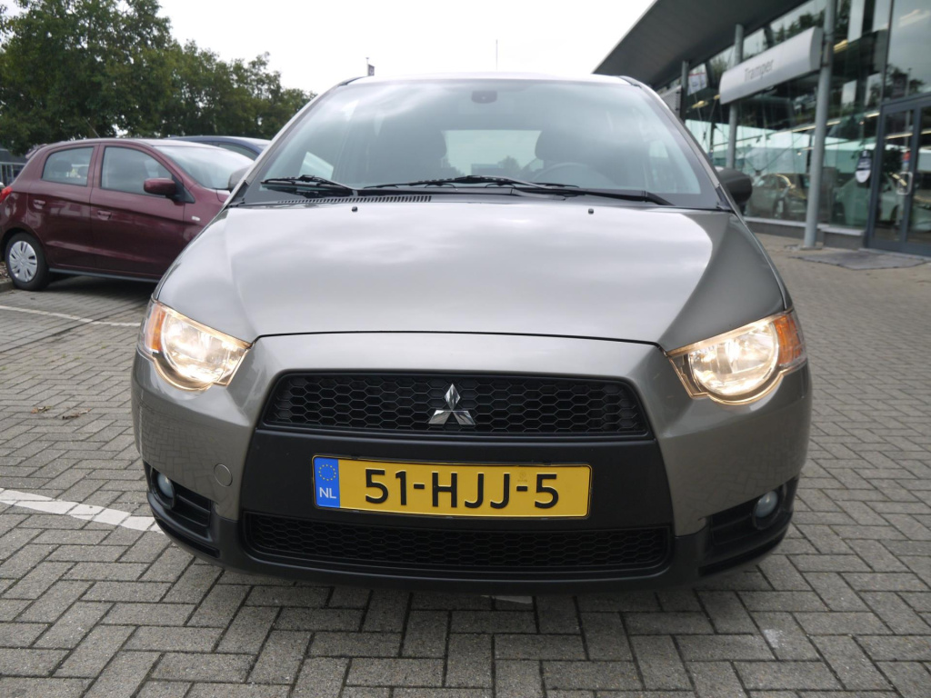 Mitsubishi Colt