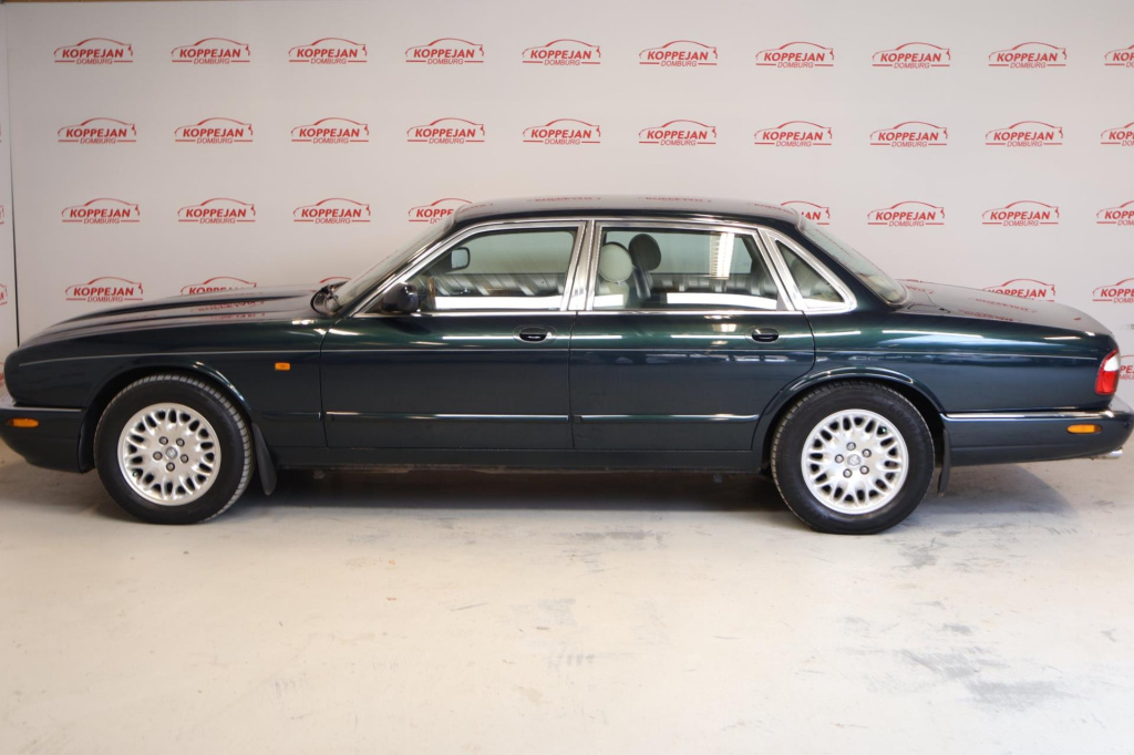 Jaguar Xj