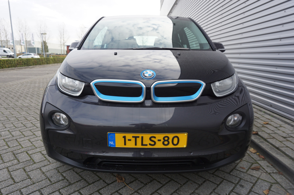 BMW I3