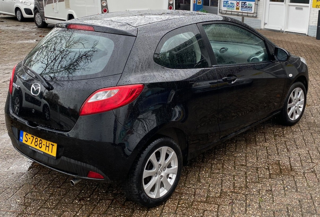 Mazda 2