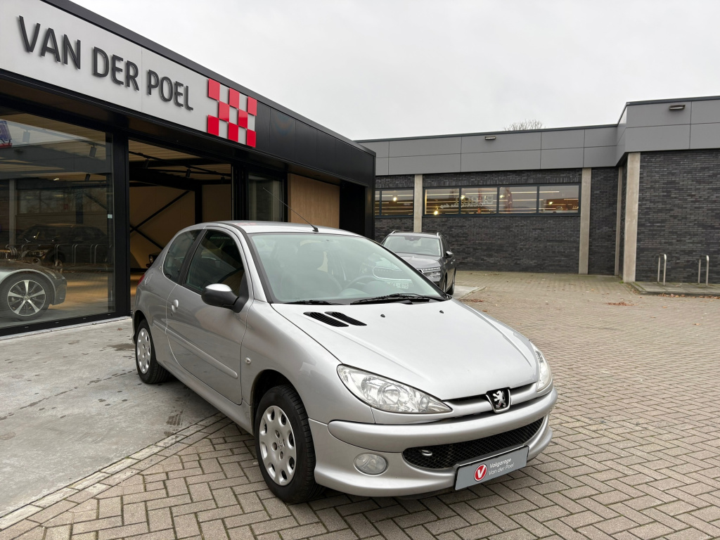 Peugeot 206