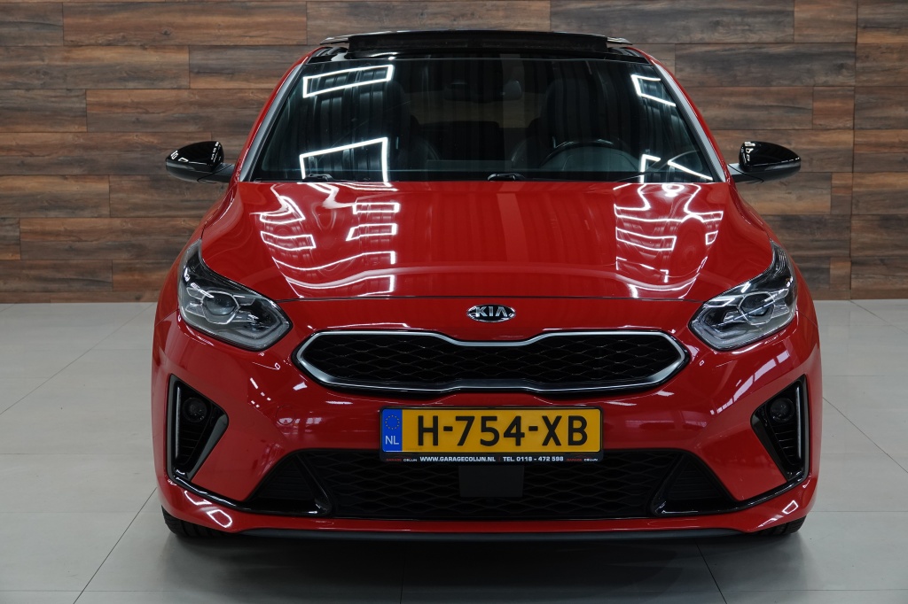 Kia Proceed