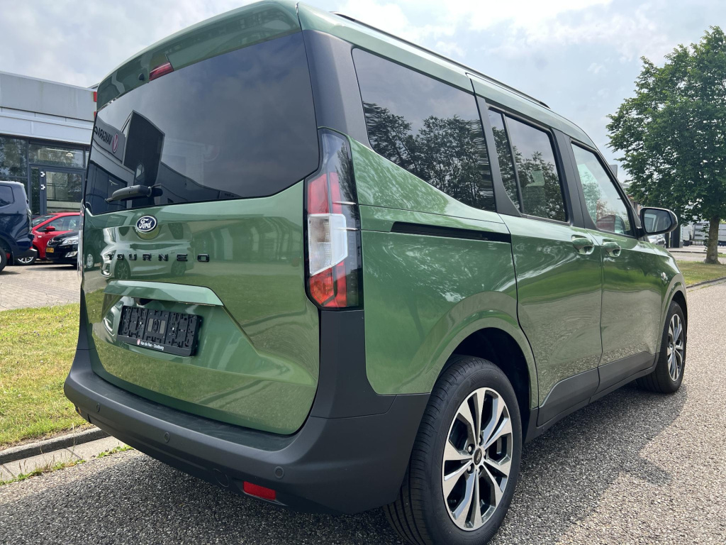 Ford Transit Courier