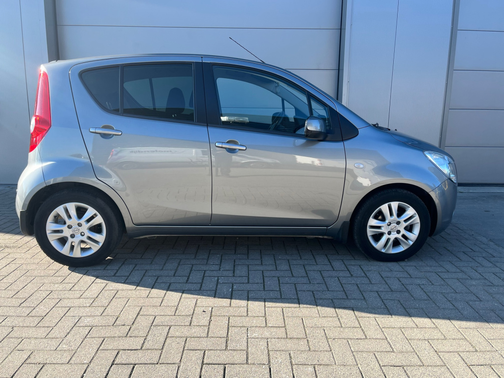 Opel Agila