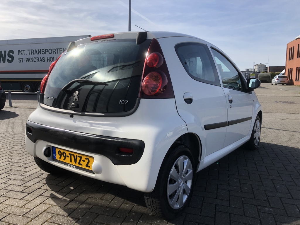 Peugeot 107