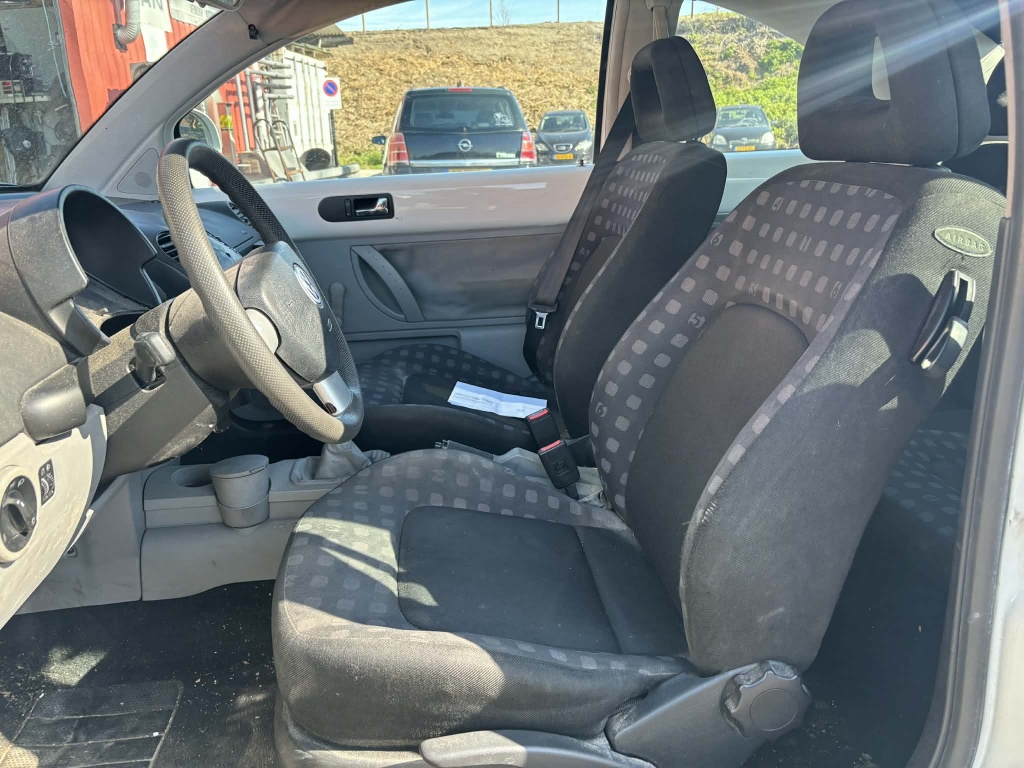 Volkswagen New Beetle