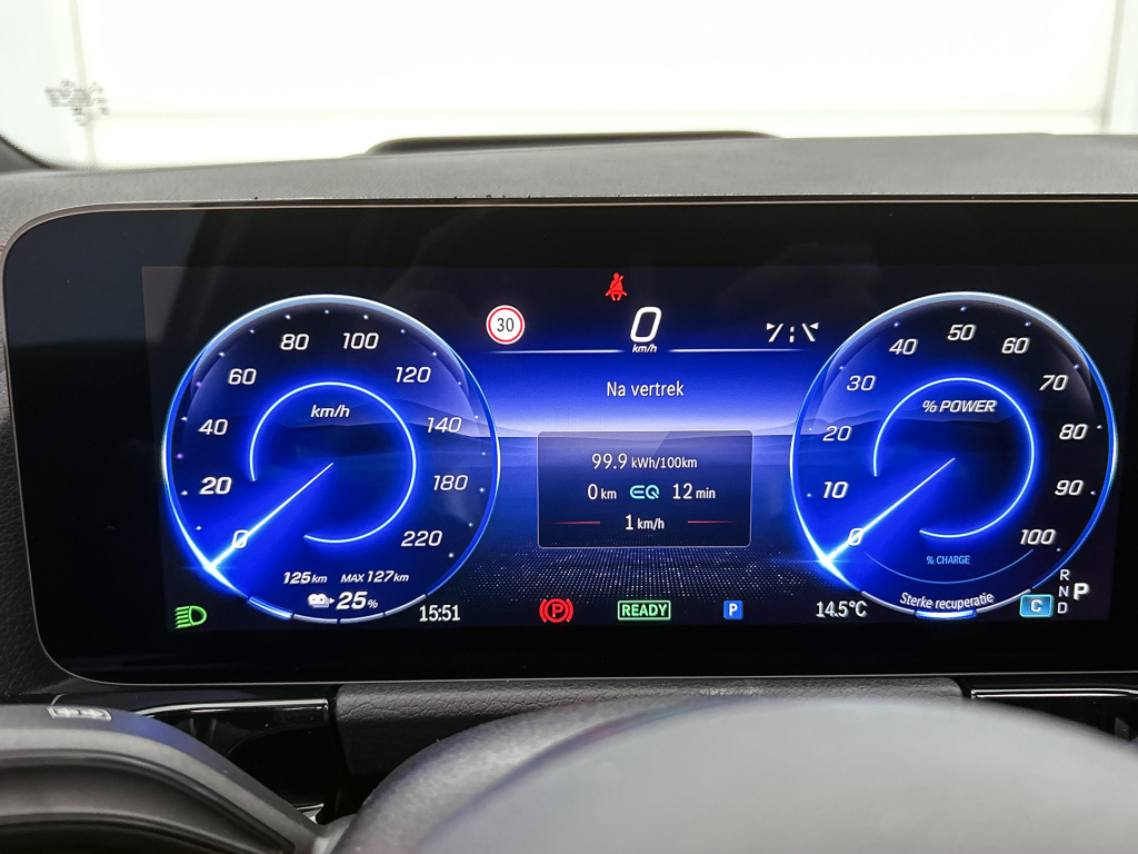 Mercedes-Benz Eqa