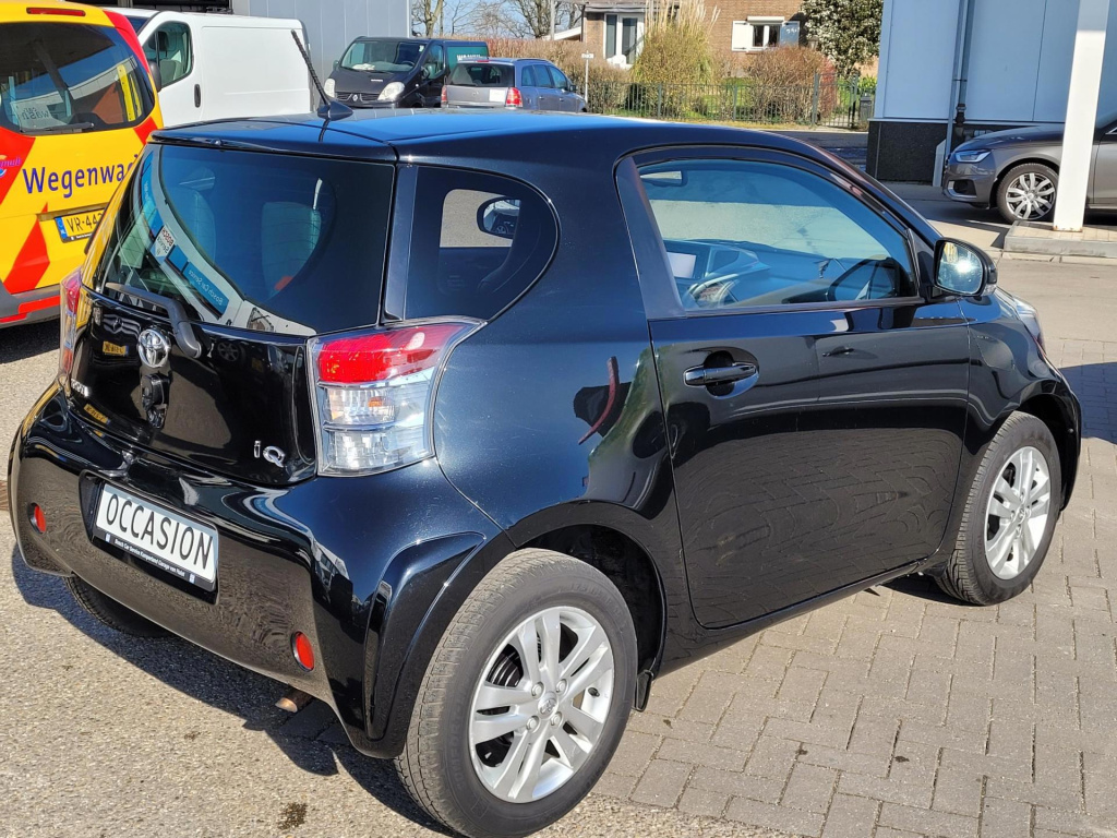 Toyota Iq