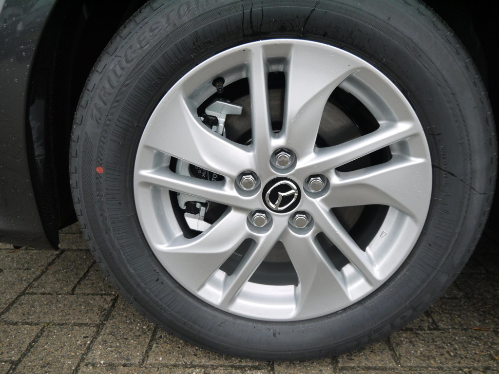 Mazda 2 Hybrid