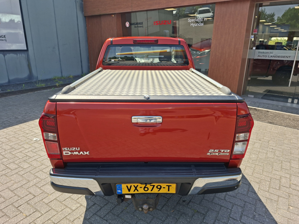 Isuzu D-max