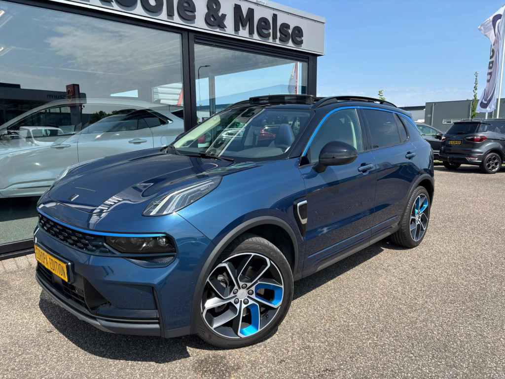 Lynk & Co 01