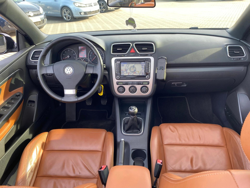 Volkswagen Eos