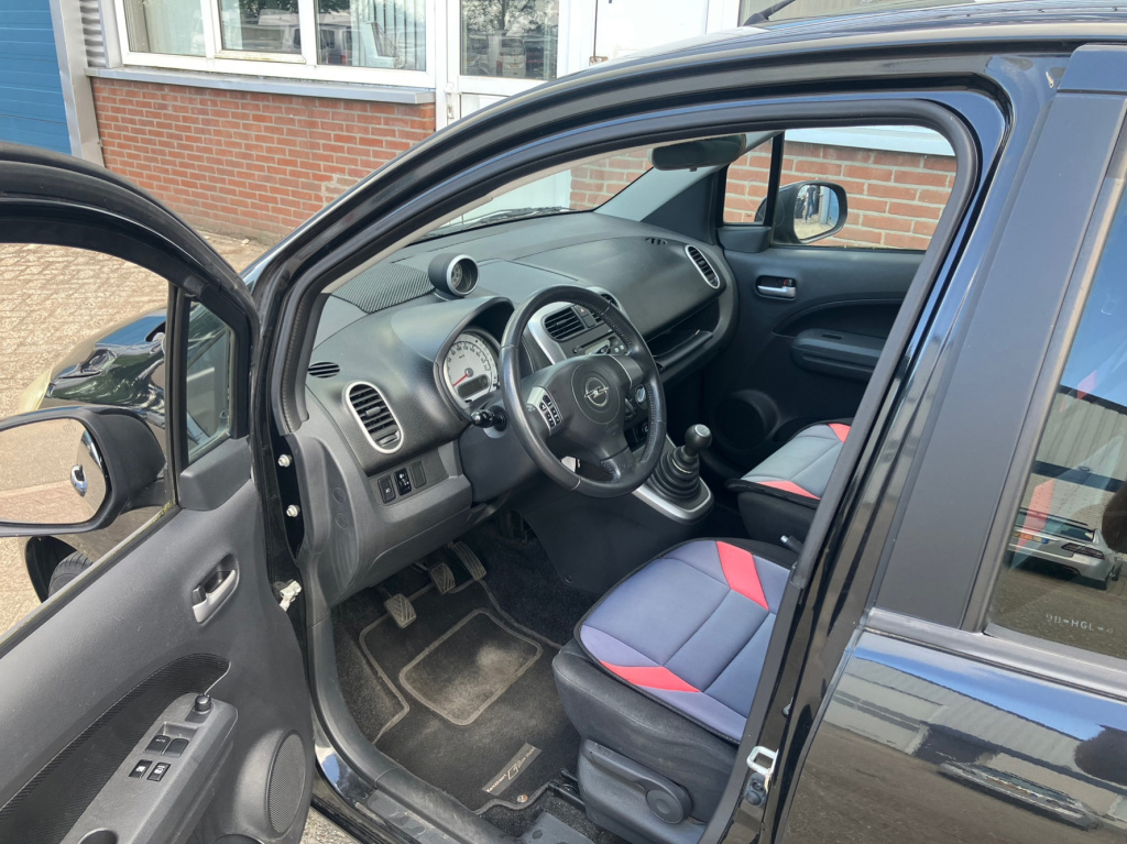 Opel Agila