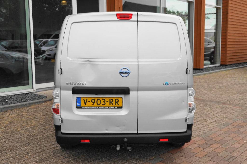 Nissan E-nv200