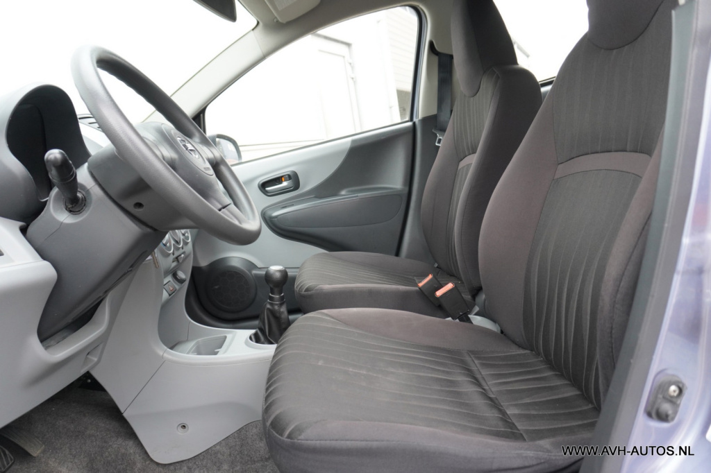 Nissan Pixo