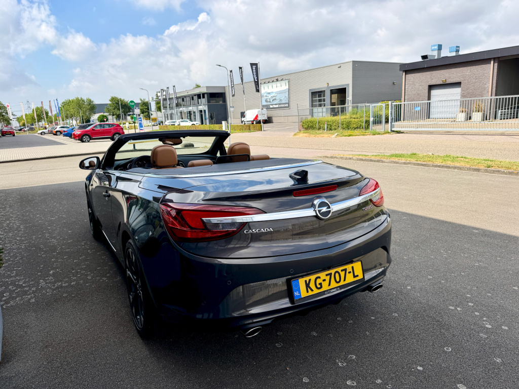 Opel Cascada