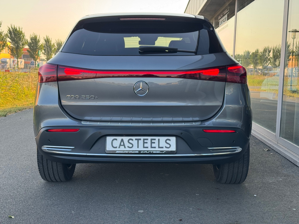 Mercedes-Benz Eqa
