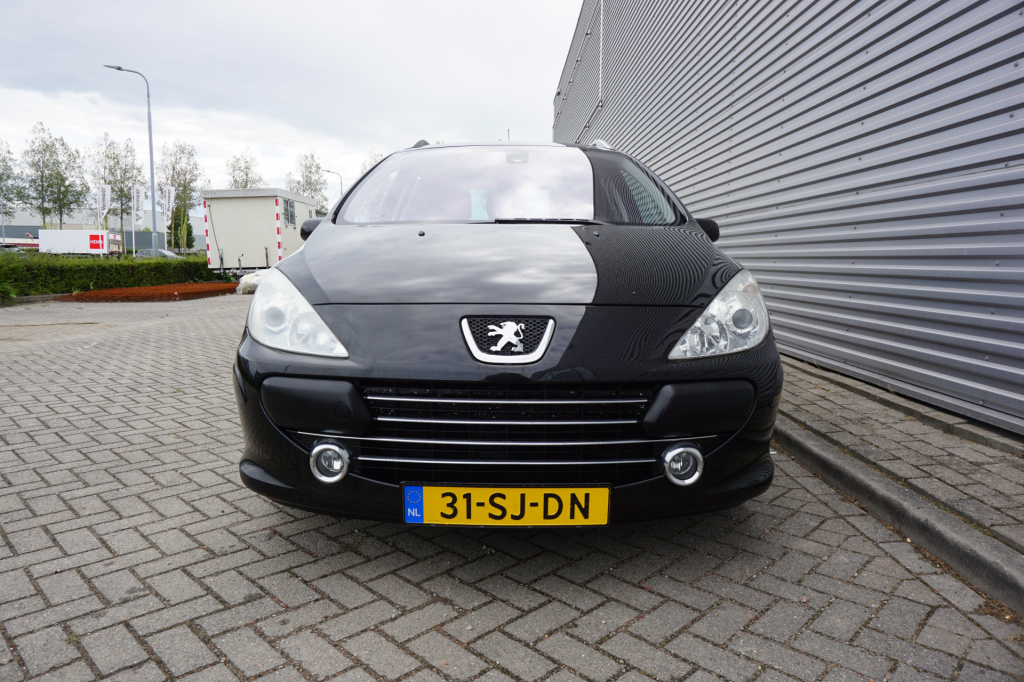 Peugeot 307