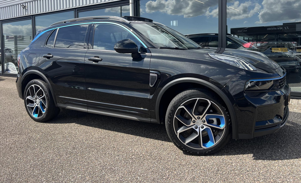 Lynk & Co 01