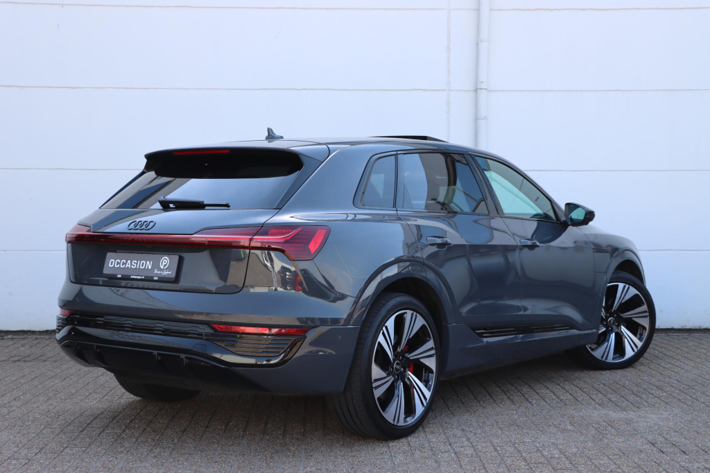 Audi Q8 E-tron