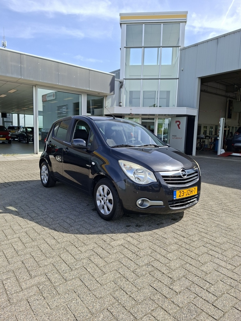 Opel Agila