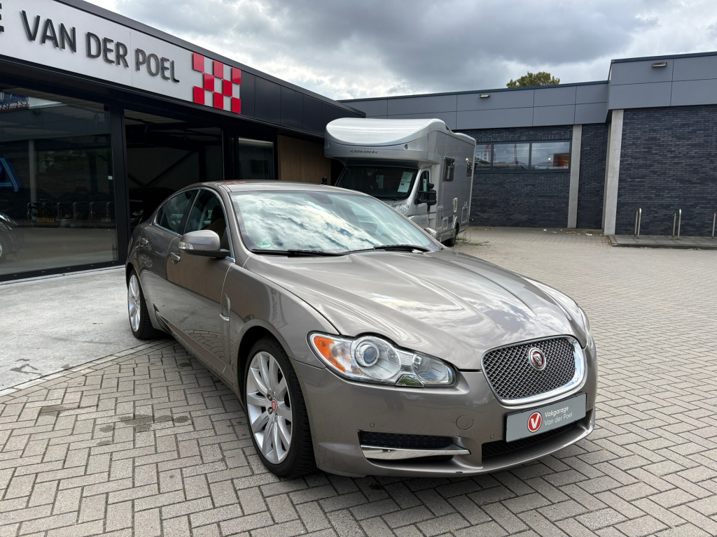 Jaguar XF