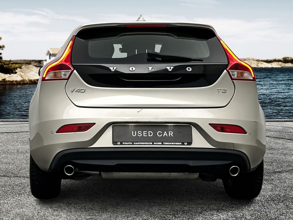 Volvo V40