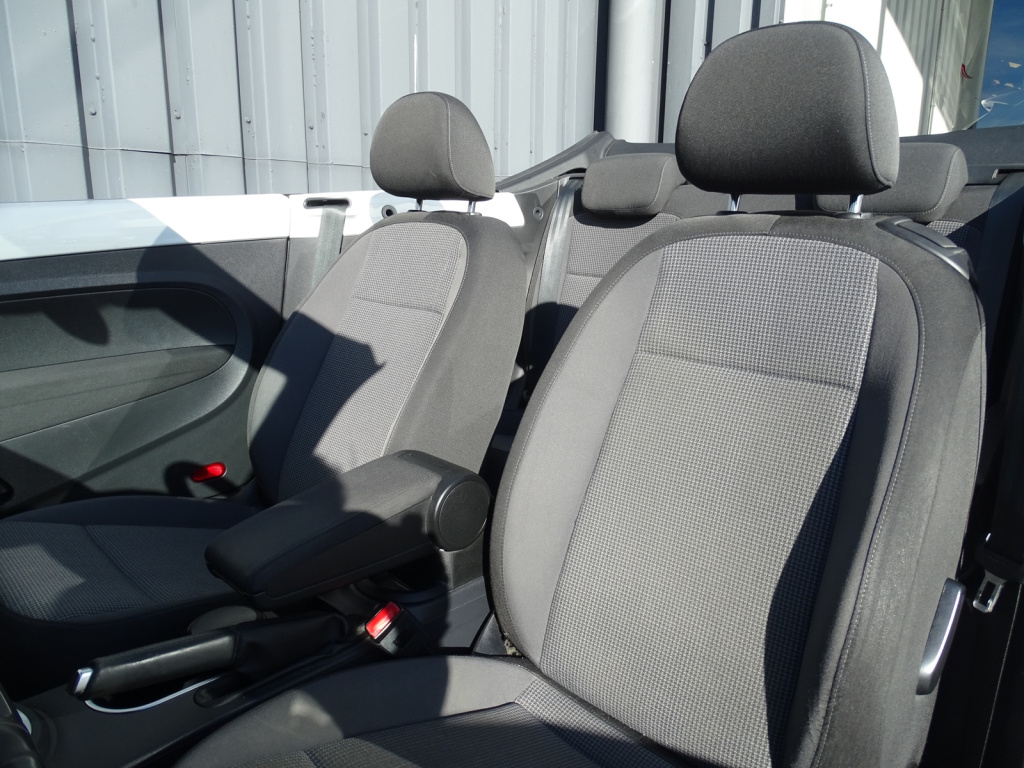 Volkswagen New Beetle